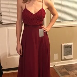 Lulus floor length dress. Worn once.